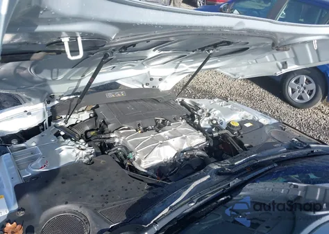 2017 Jaguar F-Type Premium z USA, uszkodzony, nr VIN SAJWA6ATXH8K42232